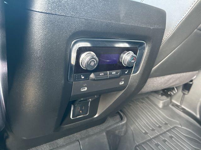 2024 GMC Yukon 4WD AT4