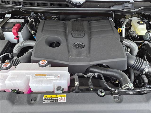 2026 Toyota Tundra Platinum CrewMax 5.5' Bed