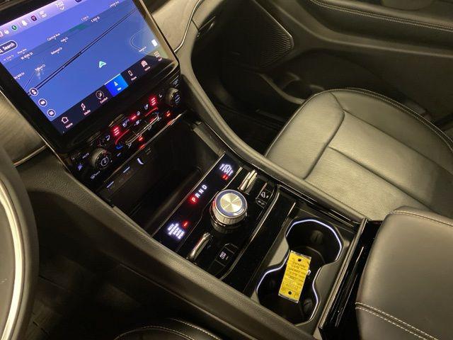 2023 Jeep Grand Cherokee L Overland 4x4