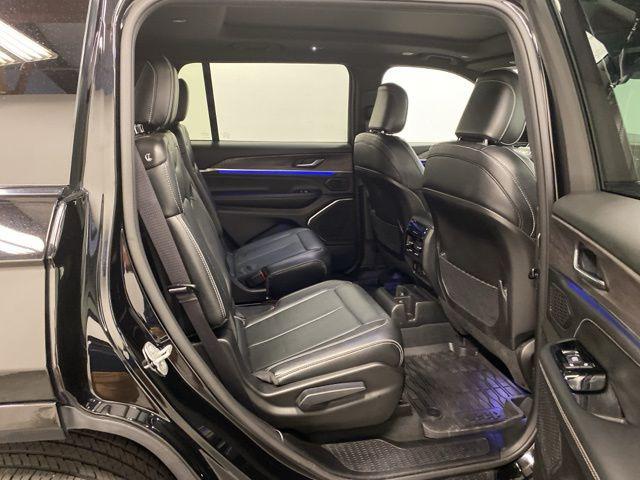 2023 Jeep Grand Cherokee L Overland 4x4