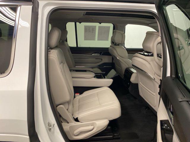 2023 Jeep Grand Wagoneer 4x4