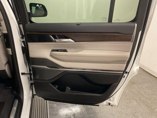 2023 Jeep Grand Wagoneer 4x4