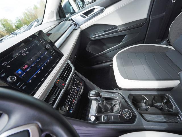 2025 Volkswagen Taos 1.5T SE