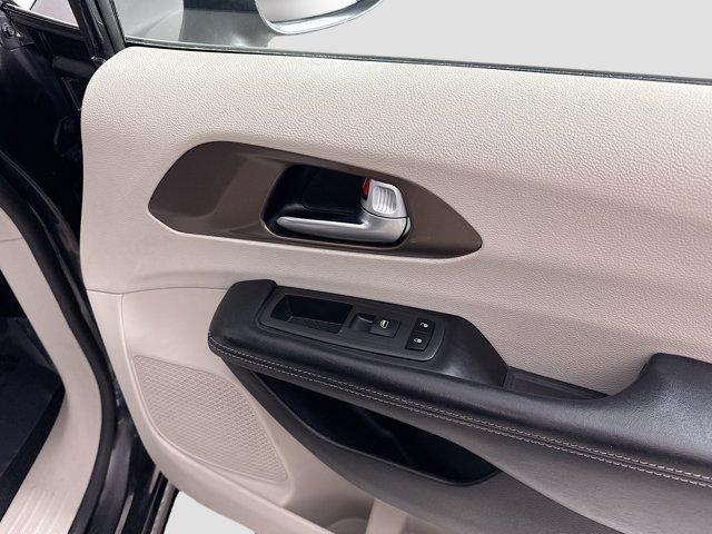 2021 Chrysler Voyager L
