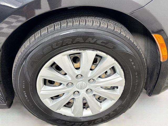 2021 Chrysler Voyager L