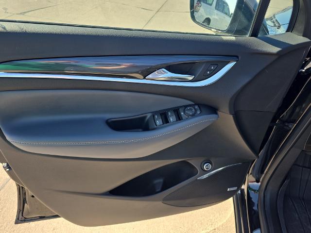 2023 Buick Enclave Essence AWD