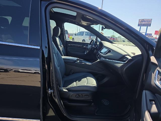 2023 Buick Enclave Essence AWD