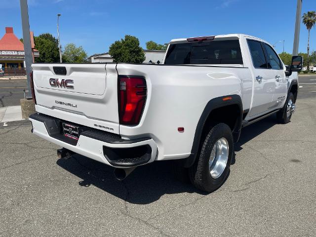 2025 GMC Sierra 3500HD 4WD Crew Cab Long Bed Denali