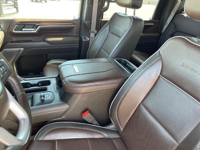 2025 GMC Sierra 3500HD 4WD Crew Cab Long Bed Denali
