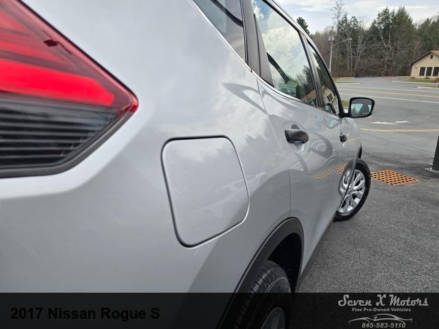 2017 Nissan Rogue S