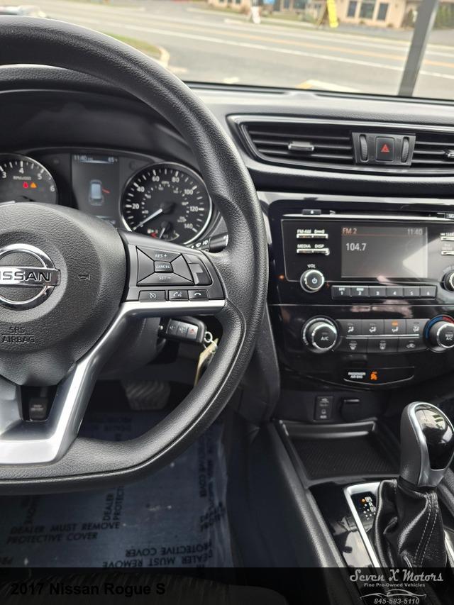 2017 Nissan Rogue S