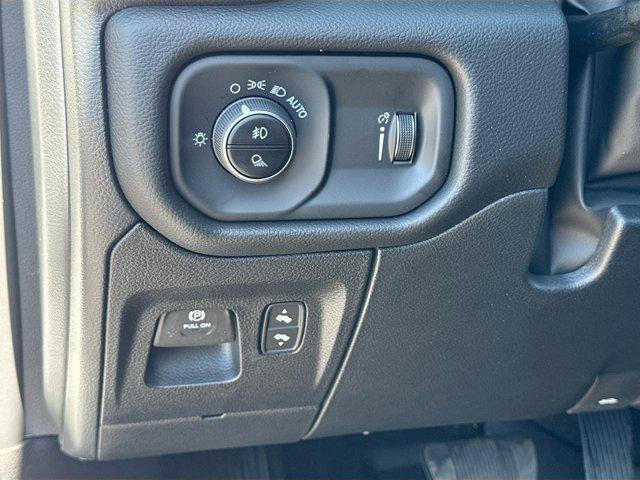 2026 Ram 1500 Big Horn Crew Cab 4x4 64 Box