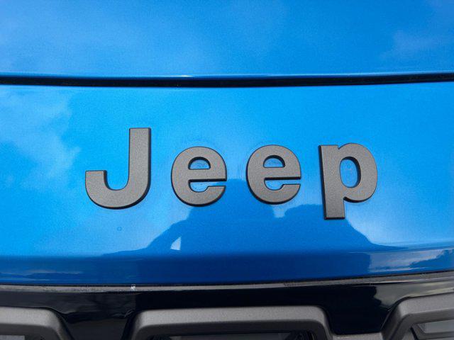 2026 Jeep Cherokee Laredo 4x4