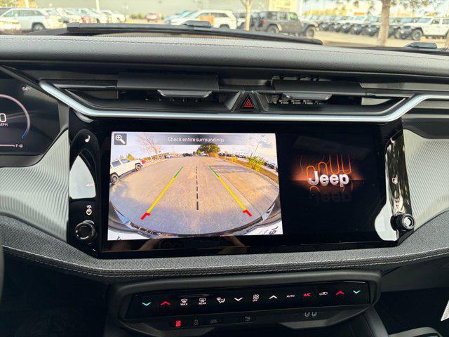 2026 Jeep Cherokee Laredo 4x4