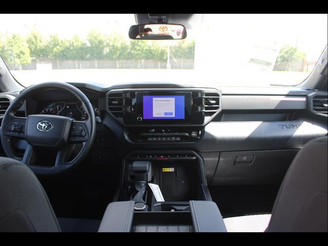 2026 Toyota Tundra SR5 CrewMax 5.5' Bed