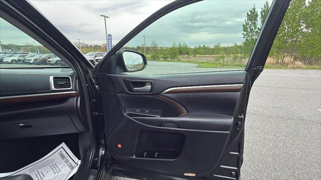 2016 Toyota Highlander Limited V6