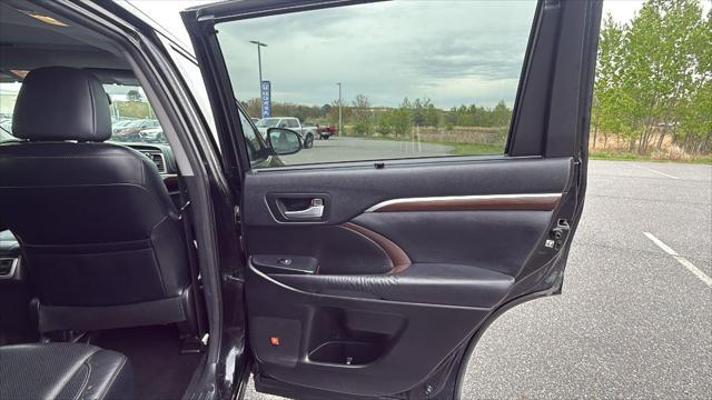2016 Toyota Highlander Limited V6