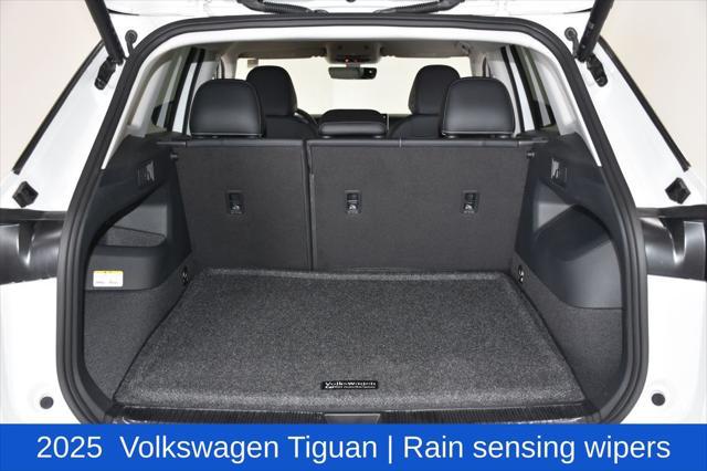 2025 Volkswagen Tiguan 2.0T SE