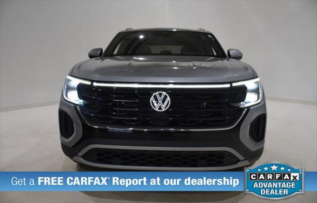 2025 Volkswagen Atlas Cross Sport 2.0T SE w/Technology