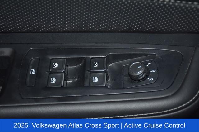 2025 Volkswagen Atlas Cross Sport 2.0T SE w/Technology