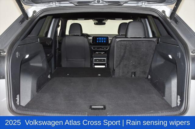 2025 Volkswagen Atlas Cross Sport 2.0T SE w/Technology