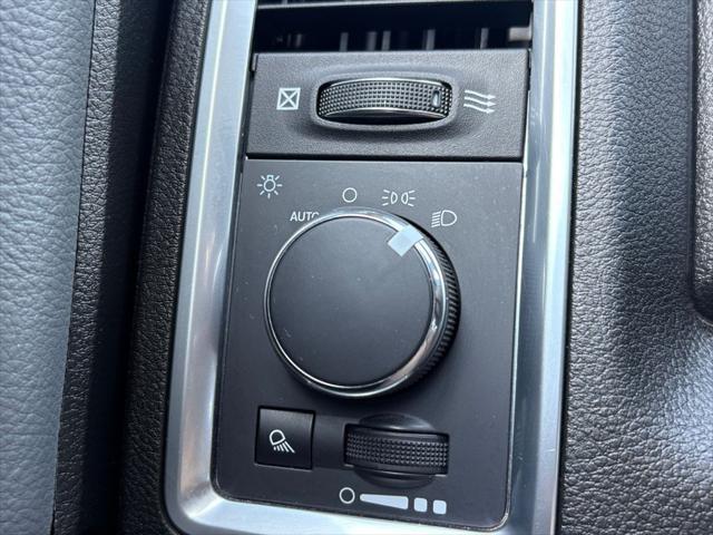 2023 Ram 1500 Classic SLT Crew Cab 4x4 5'7" Box