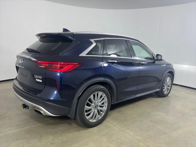 2023 INFINITI QX50 LUXE