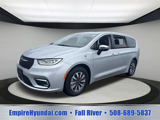2023 Chrysler Pacifica Hybrid Limited for sale in FALL RIVER, MA