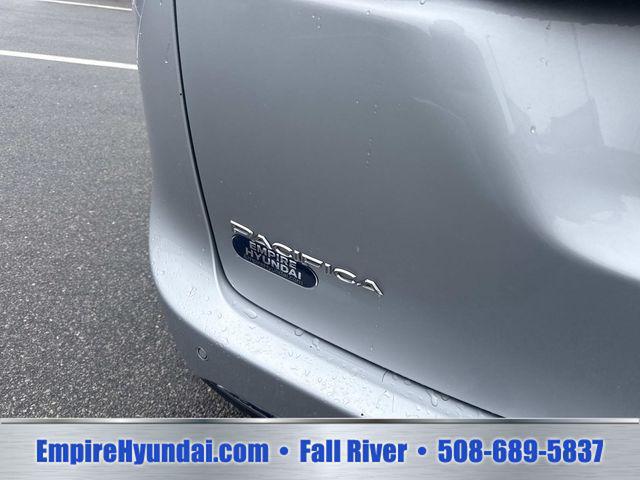 2023 Chrysler Pacifica Hybrid Limited