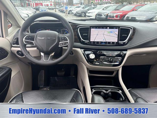 2023 Chrysler Pacifica Hybrid Limited