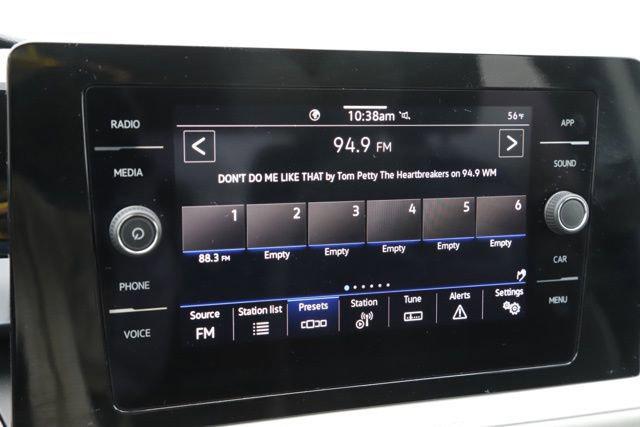 2025 Volkswagen Taos 1.5T SE