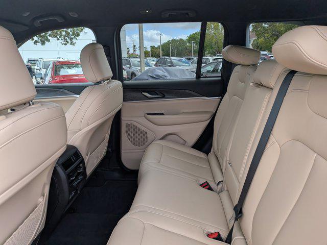 2025 Jeep Grand Cherokee Limited 4x2