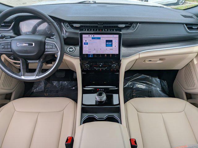 2025 Jeep Grand Cherokee Limited 4x2