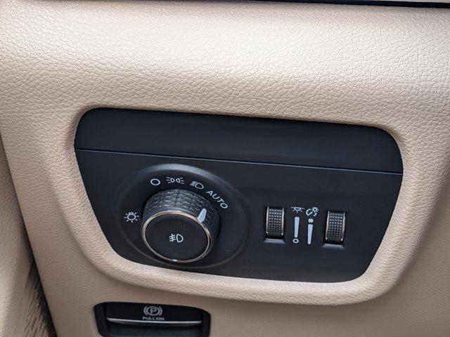 2025 Jeep Grand Cherokee Limited 4x2
