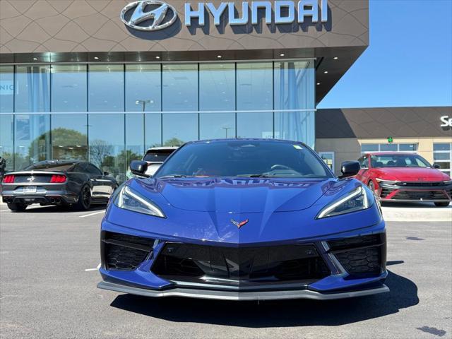 2025 Chevrolet Corvette Stingray RWD Convertible 2LT