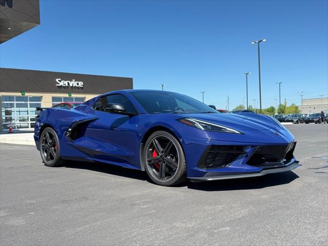 2025 Chevrolet Corvette Stingray RWD Convertible 2LT