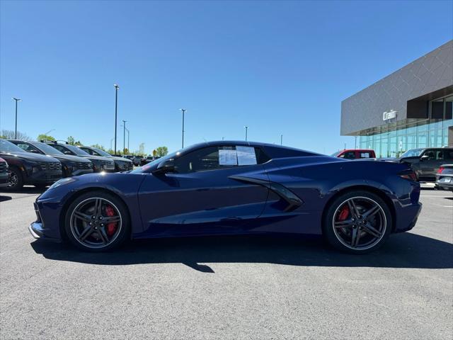 2025 Chevrolet Corvette Stingray RWD Convertible 2LT