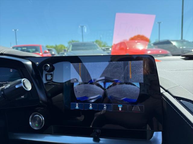 2025 Chevrolet Corvette Stingray RWD Convertible 2LT
