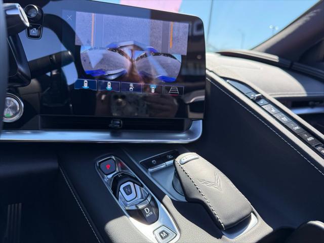 2025 Chevrolet Corvette Stingray RWD Convertible 2LT