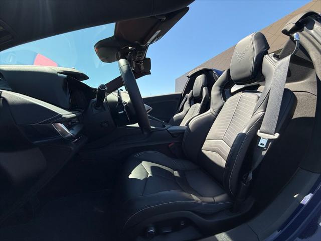 2025 Chevrolet Corvette Stingray RWD Convertible 2LT
