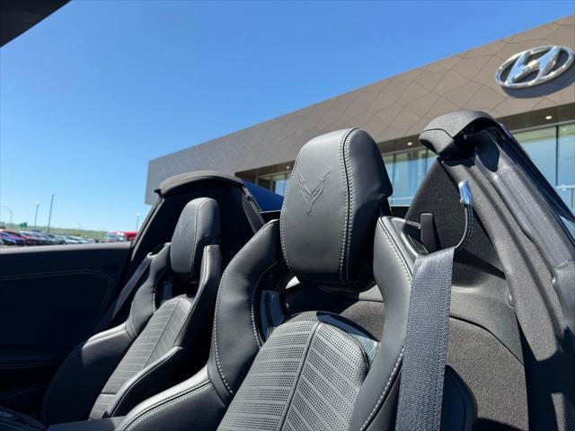 2025 Chevrolet Corvette Stingray RWD Convertible 2LT
