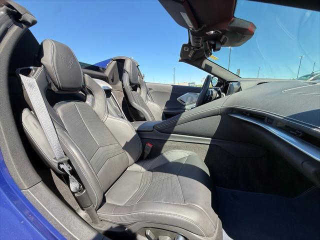 2025 Chevrolet Corvette Stingray RWD Convertible 2LT