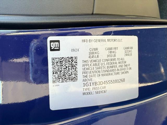 2025 Chevrolet Corvette Stingray RWD Convertible 2LT