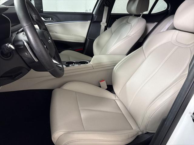 2023 Genesis G70 2.0T RWD