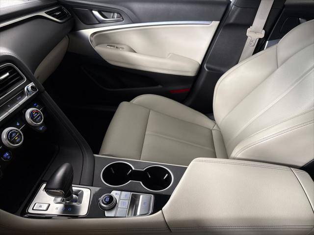 2023 Genesis G70 2.0T RWD