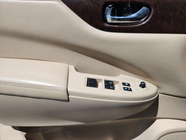 2015 Nissan Quest SV
