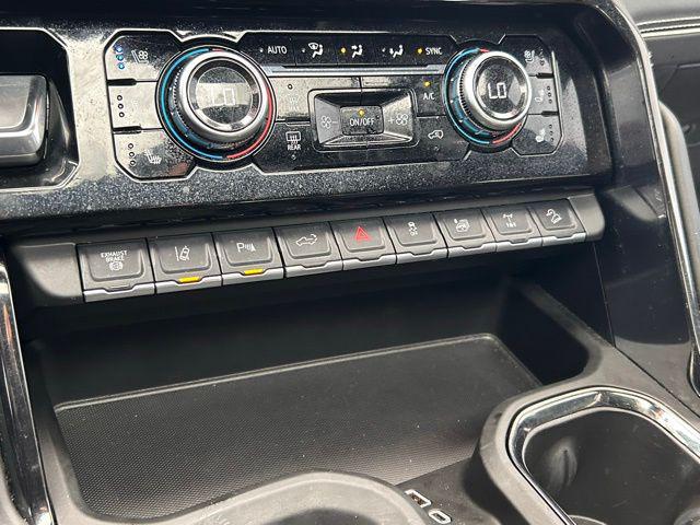 2025 GMC Sierra 2500HD 4WD Crew Cab Standard Bed AT4X