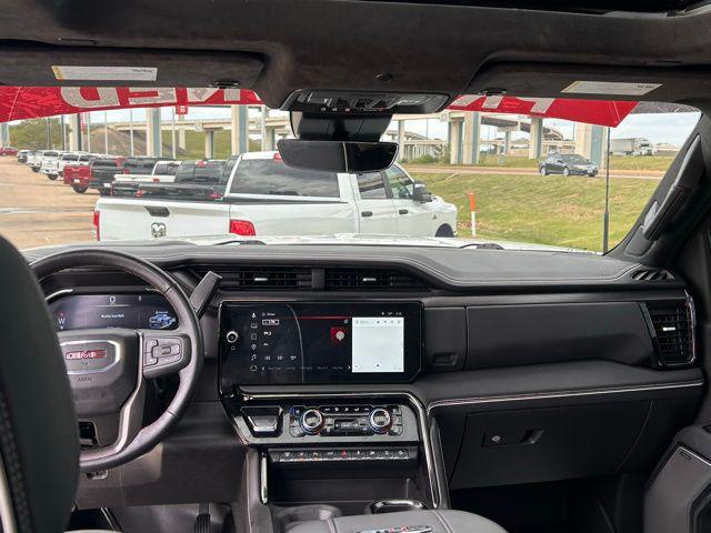 2025 GMC Sierra 2500HD 4WD Crew Cab Standard Bed AT4X