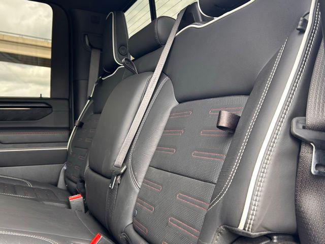 2025 GMC Sierra 2500HD 4WD Crew Cab Standard Bed AT4X