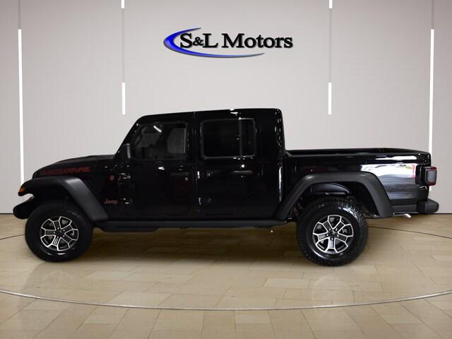 2026 Jeep Gladiator Sport